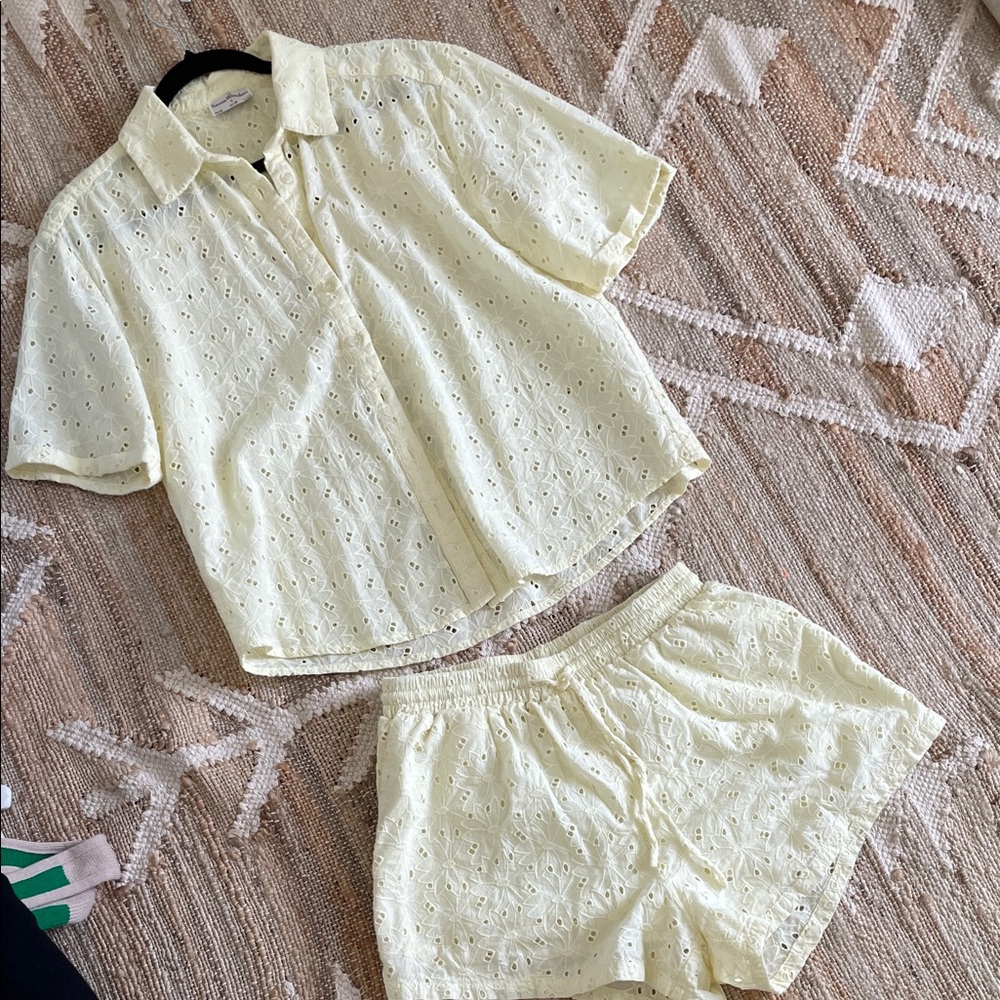 Seven Wonders Yellow Shirt and Shorts Set